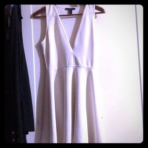 I’m selling a white dress